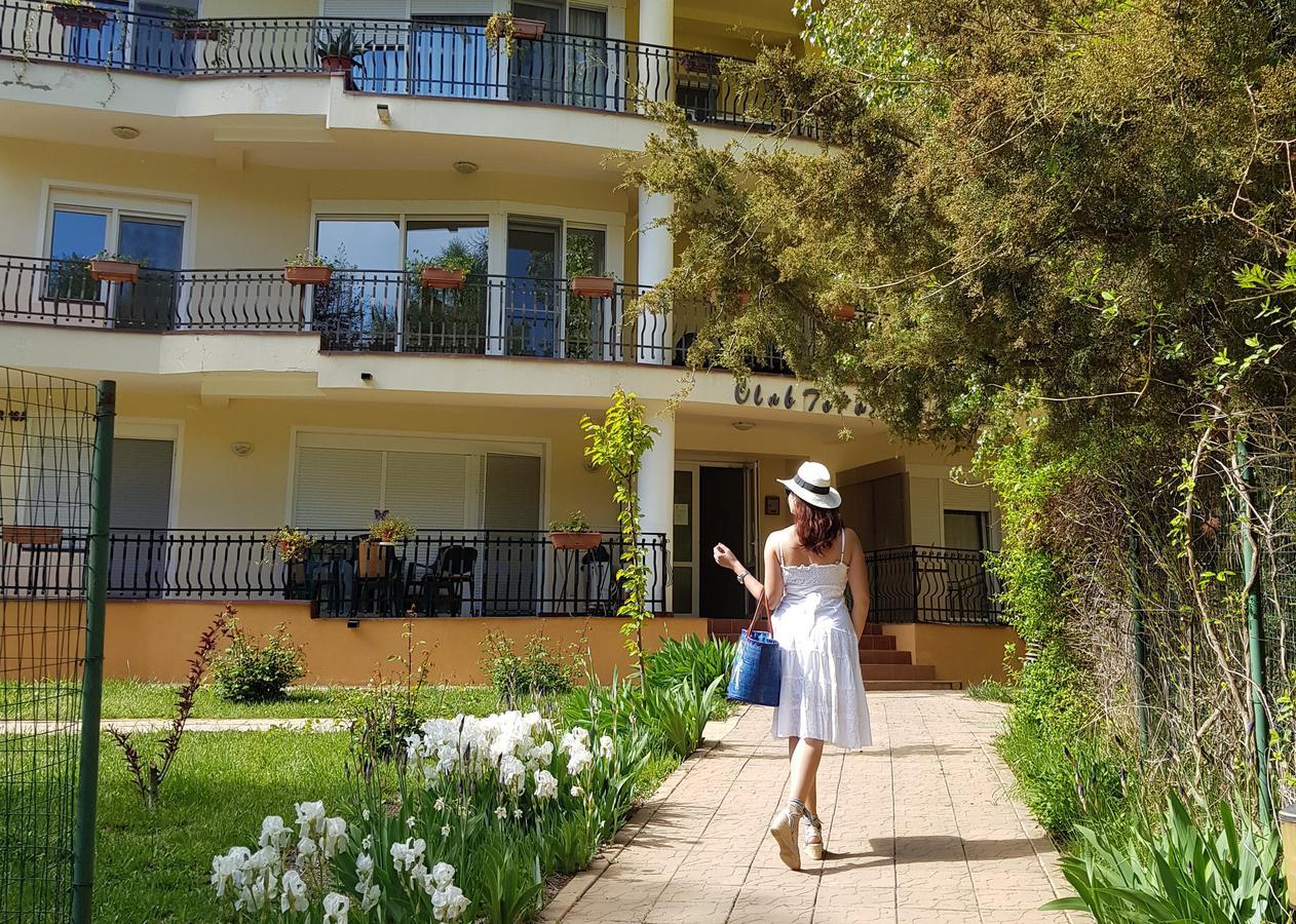 Club Topaz Apartments ネプトゥン エクステリア 写真